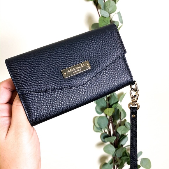 kate spade Handbags - •Kate Spade Black Wristlet